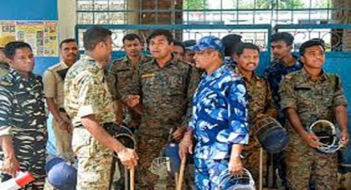 മുർഷിദാബാദ് ആക്രമണം : സിപിഎം പ്രവർത്തകരെ കൊലപ്പെടുത്തിയ പ്രധാന പ്രതി അറസ്റ്റിൽ മുർഷിദാബാദ് ആക്രമണം : സിപിഎം പ്രവർത്തകരെ കൊലപ്പെടുത്തിയ പ്രധാന പ്രതി അറസ്റ്റിൽ