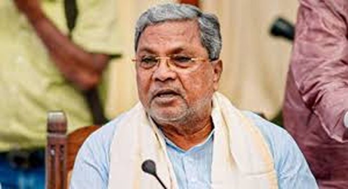 കശ്മീരിൽ കുടുങ്ങിയ കർണാടക സ്വദേശികളെ ഉടൻ വിമാനത്തിൽ തിരിച്ചെത്തിക്കുമെന്ന് സിദ്ധരാമയ്യ കശ്മീരിൽ കുടുങ്ങിയ കർണാടക സ്വദേശികളെ ഉടൻ വിമാനത്തിൽ തിരിച്ചെത്തിക്കുമെന്ന് സിദ്ധരാമയ്യ