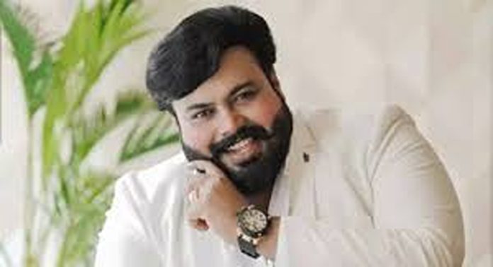 പോക്സോ കേസ് കെട്ടിച്ചമച്ചതാണെന്ന് വ്ലോഗർ മുകേഷ് നായർ പോക്സോ കേസ് കെട്ടിച്ചമച്ചതാണെന്ന് വ്ലോഗർ മുകേഷ് നായർ