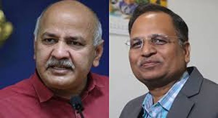 ആംആദ്മി മുന് മന്ത്രിമാരായ മനീഷ് സിസോദിയക്കും സത്യേന്ദർ ജെയിനുമെതിരെ പുതിയ കേസ് ആംആദ്മി മുന് മന്ത്രിമാരായ മനീഷ് സിസോദിയക്കും സത്യേന്ദർ ജെയിനുമെതിരെ പുതിയ കേസ്