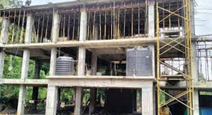 എഴുമറ്റൂർ സാമൂഹികാരോഗ്യകേന്ദ്ര നിർമാണം പുരോഗമിക്കുന്നു എഴുമറ്റൂർ സാമൂഹികാരോഗ്യകേന്ദ്ര നിർമാണം പുരോഗമിക്കുന്നു