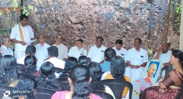 കൊടുമൺ പഞ്ചായത്ത് 11-ാം വാർഡ് മഹാത്മാഗാന്ധി കുടുബ സംഗമം നടന്നു കൊടുമൺ പഞ്ചായത്ത് 11-ാം വാർഡ് മഹാത്മാഗാന്ധി കുടുബ സംഗമം നടന്നു