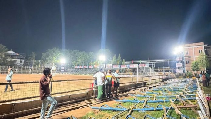 ഗാലറി തകര്ന്ന് അപകടം ; സംഘാടകര്ക്കെതിരേ കേസെടുത്ത് പോലീസ് ഗാലറി തകര്ന്ന് അപകടം ; സംഘാടകര്ക്കെതിരേ കേസെടുത്ത് പോലീസ്