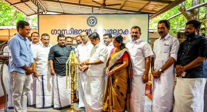 കോന്നി ഗാന്ധിഭവനിൽ സ്നേഹപ്രയാണം 803-ാം ദിന സംഗമം ഉത്ഘാടനം നടന്നു കോന്നി ഗാന്ധിഭവനിൽ സ്നേഹപ്രയാണം 803-ാം ദിന സംഗമം ഉത്ഘാടനം നടന്നു