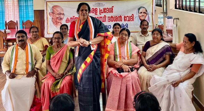 അമ്മമാരും യുവതികളും അക്രമത്തിനും ലഹരിക്കുമെതിരായി ശക്തമായ നിലപാട് എടുക്കണമെന്ന് കസ്തൂർബ്ബ ഗാന്ധി ദർശൻ വേദി അമ്മമാരും യുവതികളും അക്രമത്തിനും ലഹരിക്കുമെതിരായി ശക്തമായ നിലപാട് എടുക്കണമെന്ന് കസ്തൂർബ്ബ ഗാന്ധി ദർശൻ വേദി
