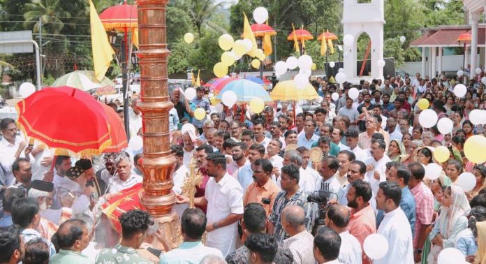 മൈലപ്രാ വലിയ പള്ളി പെരുന്നാളിന് കൊടിയേറി മൈലപ്രാ വലിയ പള്ളി പെരുന്നാളിന് കൊടിയേറി