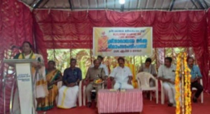 മോതിരവയലില് ലഹരി വിരുദ്ധ ബോധവൽക്കരണ ക്ലാസ് നടത്തി മോതിരവയലില് ലഹരി വിരുദ്ധ ബോധവൽക്കരണ ക്ലാസ് നടത്തി