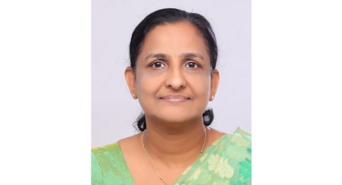വെണ്ണിക്കുളം പാട്ടക്കാലയിൽ കാറും പിക്കപ്പ് വാനുമായി കൂട്ടിയിടിച്ച് അധ്യാപിക മരിച്ചു വെണ്ണിക്കുളം പാട്ടക്കാലയിൽ കാറും പിക്കപ്പ് വാനുമായി കൂട്ടിയിടിച്ച് അധ്യാപിക മരിച്ചു