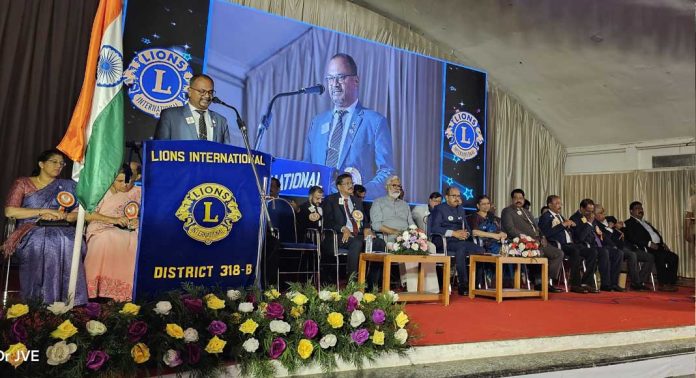 ലയൺസ് ഇന്റർനാഷണലിന്റെ സാമൂഹിക പ്രതിബദ്ധത പ്രശംസനീയമെന്ന് സിനിമ സംവിധായകന് ബ്ലസി തിരുവല്ല ലയൺസ് ഇന്റർനാഷണലിന്റെ സാമൂഹിക പ്രതിബദ്ധത പ്രശംസനീയമെന്ന് സിനിമ സംവിധായകന് ബ്ലസി തിരുവല്ല