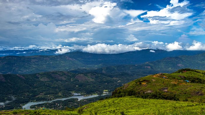 ഇലവീഴാപൂഞ്ചിറയിൽ വിനോദസഞ്ചാരികൾക്കായി വഴിയോര വിശ്രമകേന്ദ്രം ഒരുങ്ങും ഇലവീഴാപൂഞ്ചിറയിൽ വിനോദസഞ്ചാരികൾക്കായി വഴിയോര വിശ്രമകേന്ദ്രം ഒരുങ്ങും