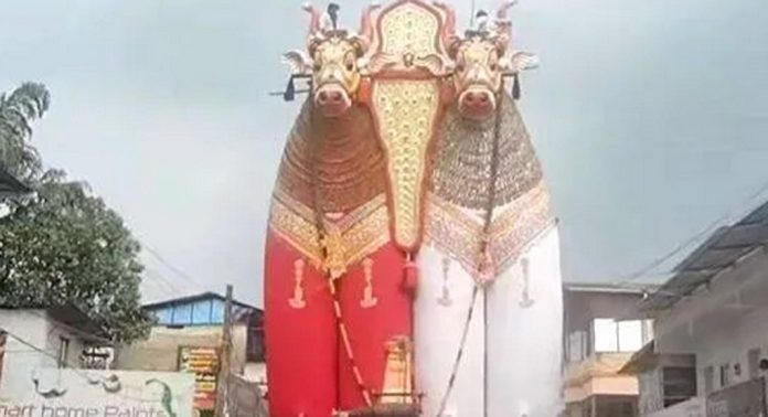 കലഞ്ഞൂർ മഹാദേവർ ക്ഷേത്രത്തിലെ രോഹിണി ഉത്സവത്തിന്റെ ഭാഗമായി കെട്ടുകാഴ്ച നടന്നു കലഞ്ഞൂർ മഹാദേവർ ക്ഷേത്രത്തിലെ രോഹിണി ഉത്സവത്തിന്റെ ഭാഗമായി കെട്ടുകാഴ്ച നടന്നു
