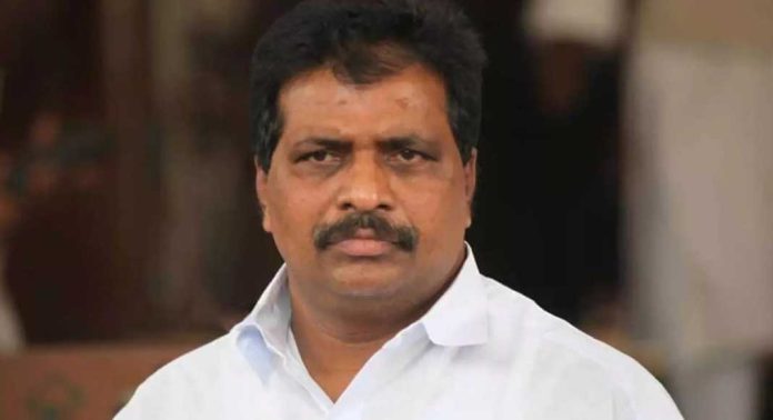 വഞ്ചിനാട് എക്സ്പ്രസ്സിന് തിരുവനന്തപുരം പേട്ടയിൽ സ്റ്റോപ്പ് അനുവദിച്ചു ; കൊടിക്കുന്നിൽ സുരേഷ് എംപി വഞ്ചിനാട് എക്സ്പ്രസ്സിന് തിരുവനന്തപുരം പേട്ടയിൽ സ്റ്റോപ്പ് അനുവദിച്ചു ; കൊടിക്കുന്നിൽ സുരേഷ് എംപി