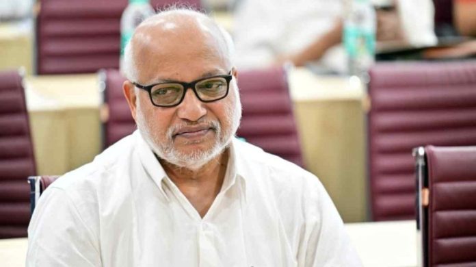 ഇരിക്കുന്ന സ്ഥാനം എത്രമാത്രം മഹത്വമുള്ളതാണെന്ന് ഗവർണർമാർ മനസ്സിലാക്കണം : എം എം ബേബി ഇരിക്കുന്ന സ്ഥാനം എത്രമാത്രം മഹത്വമുള്ളതാണെന്ന് ഗവർണർമാർ മനസ്സിലാക്കണം : എം എം ബേബി