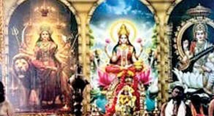 പരുവ മഹാദേവ ക്ഷേത്രത്തിലെ ദേവീഭാഗവത നവാഹ സത്രം സമാപിച്ചു പരുവ മഹാദേവ ക്ഷേത്രത്തിലെ ദേവീഭാഗവത നവാഹ സത്രം സമാപിച്ചു