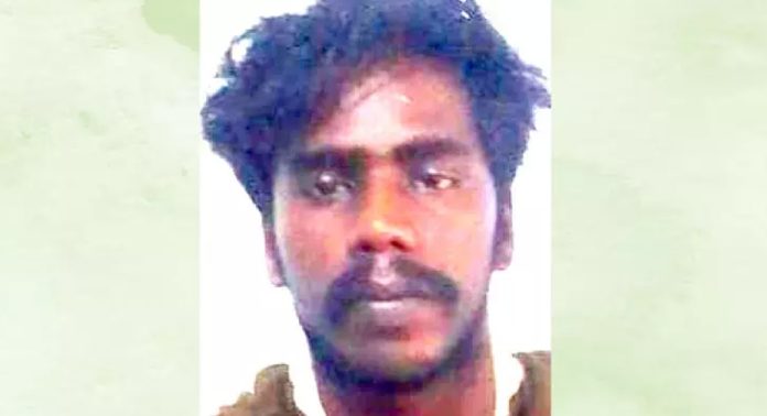 പ്രായപൂർത്തിയാകാത്ത പെൺകുട്ടിയെ ലൈംഗികമായി പീഡിപ്പിച്ച പ്രതിക്ക് മൂന്നു വർഷം കഠിനതടവും 50,000 രൂപ പിഴയും ശിക്ഷ പ്രായപൂർത്തിയാകാത്ത പെൺകുട്ടിയെ ലൈംഗികമായി പീഡിപ്പിച്ച പ്രതിക്ക് മൂന്നു വർഷം കഠിനതടവും 50,000 രൂപ പിഴയും ശിക്ഷ