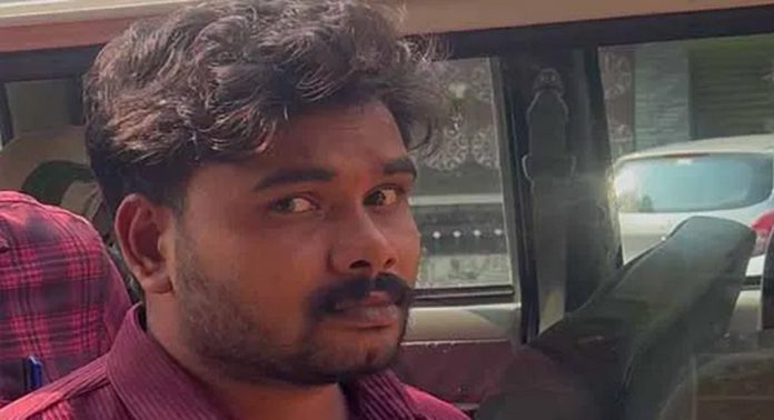 കുളനട ഞെട്ടൂരില് എം.ഡി.എം.എയുമായി യുവാവിനെ എക്സൈസ് പിടികൂടി കുളനട ഞെട്ടൂരില് എം.ഡി.എം.എയുമായി യുവാവിനെ എക്സൈസ് പിടികൂടി