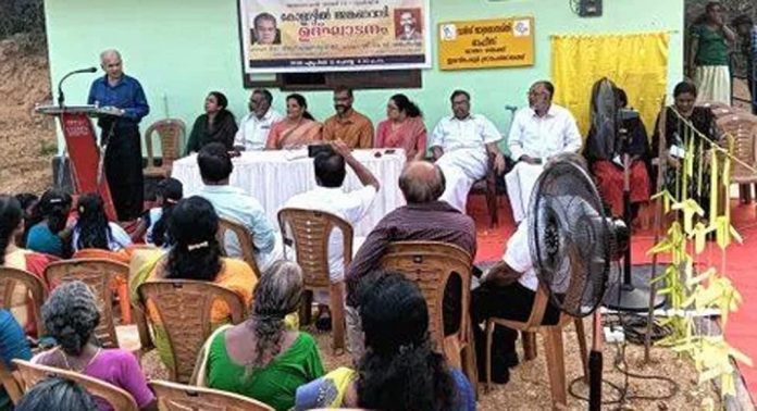 കോളാട്ടിൽ അങ്കണവാടി ഉദ്ഘാടനം ചെയ്തു കോളാട്ടിൽ അങ്കണവാടി ഉദ്ഘാടനം ചെയ്തു