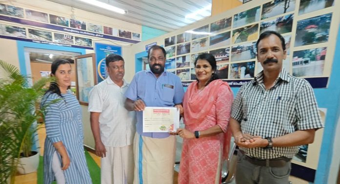 അധ്യാപകലോകം വരിക്കാരെ ചേർക്കാനുള്ള റാന്നി ഉപജില്ലാതല ക്യാമ്പയിൻ ഉദ്ഘാടനം ചെയ്തു അധ്യാപകലോകം വരിക്കാരെ ചേർക്കാനുള്ള റാന്നി ഉപജില്ലാതല ക്യാമ്പയിൻ ഉദ്ഘാടനം ചെയ്തു