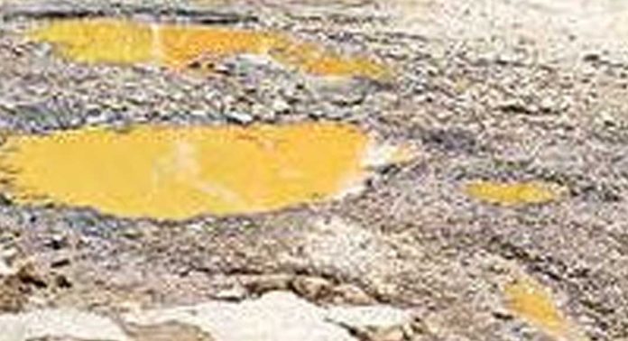 പൊന്തൻപുഴ – ചുങ്കപ്പാറ റോഡ് സഞ്ചാരയോഗ്യമാക്കണമെന്ന ആവശ്യം ശക്തമാകുന്നു പൊന്തൻപുഴ – ചുങ്കപ്പാറ റോഡ് സഞ്ചാരയോഗ്യമാക്കണമെന്ന ആവശ്യം ശക്തമാകുന്നു