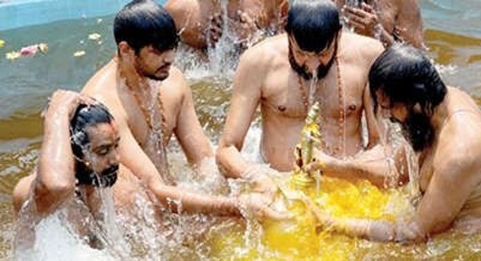 ശബരിമല ഉത്സവം കൊടിയിറങ്ങി ശബരിമല ഉത്സവം കൊടിയിറങ്ങി