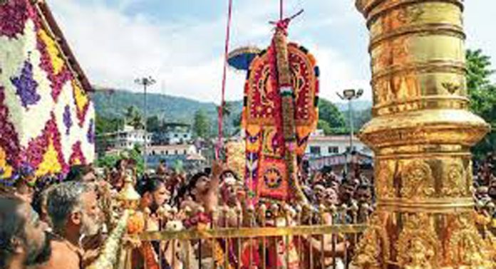 ശബരിമലയിൽ ഉത്സവം കൊടിയേറി ശബരിമലയിൽ ഉത്സവം കൊടിയേറി