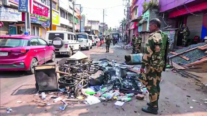മുര്ഷിദാബാദ് സംഘര്ഷം ; അതീവ ജാഗ്രത നിര്ദ്ദേശം നല്കി കേന്ദ്ര സര്ക്കാര് മുര്ഷിദാബാദ് സംഘര്ഷം ; അതീവ ജാഗ്രത നിര്ദ്ദേശം നല്കി കേന്ദ്ര സര്ക്കാര്
