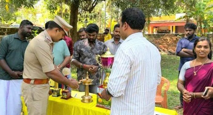 എസ്എന്ഡിപി യോഗം ചെങ്ങന്നൂർ യൂണിയൻ യൂത്ത് മൂവ്മെന്റിന്റെ നേതൃത്വത്തിൽ ലഹരി വിരുദ്ധ ബോധവത്കരണവും ഫുട്ബോൾ പെനാൽറ്റി ഷൂട്ടൗട്ടും നടത്തി എസ്എന്ഡിപി യോഗം ചെങ്ങന്നൂർ യൂണിയൻ യൂത്ത് മൂവ്മെന്റിന്റെ നേതൃത്വത്തിൽ ലഹരി വിരുദ്ധ ബോധവത്കരണവും ഫുട്ബോൾ പെനാൽറ്റി ഷൂട്ടൗട്ടും നടത്തി