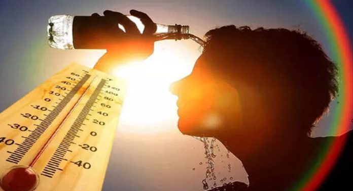 രാജ്യത്ത് അടുത്ത ആറ് ദിവസം ഉഷ്ണതരംഗ സാധ്യത ; ഇന്ത്യന് കാലാവസ്ഥാ വകുപ്പ് രാജ്യത്ത് അടുത്ത ആറ് ദിവസം ഉഷ്ണതരംഗ സാധ്യത ; ഇന്ത്യന് കാലാവസ്ഥാ വകുപ്പ്