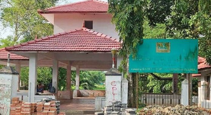 ജില്ലാ ടൂറിസം പ്രൊമോഷൻ കൗൺസിൽ തിരുവല്ല ചന്തക്കടവിനോട് ചേർന്ന് പണിത കെട്ടിടസമുച്ചയത്തിൽ നവീകരണം ആരംഭിച്ചു ജില്ലാ ടൂറിസം പ്രൊമോഷൻ കൗൺസിൽ തിരുവല്ല ചന്തക്കടവിനോട് ചേർന്ന് പണിത കെട്ടിടസമുച്ചയത്തിൽ നവീകരണം ആരംഭിച്ചു
