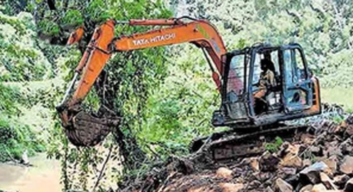 വലിയതോട് പുനരുജ്ജീവന പദ്ധതിയുടെ ഭാഗമായി തീര സംരക്ഷണത്തിന് തുടക്കമായി വലിയതോട് പുനരുജ്ജീവന പദ്ധതിയുടെ ഭാഗമായി തീര സംരക്ഷണത്തിന് തുടക്കമായി