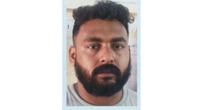 ജില്ലാ ക്രൈം ബ്രാഞ്ച് സംഘം സൈബര് തട്ടിപ്പ് കേസില് ഒരാളെ ബംഗളുരുവിൽ നിന്നും കസ്റ്റഡിയിലെടുത്തു ജില്ലാ ക്രൈം ബ്രാഞ്ച് സംഘം സൈബര് തട്ടിപ്പ് കേസില് ഒരാളെ ബംഗളുരുവിൽ നിന്നും കസ്റ്റഡിയിലെടുത്തു