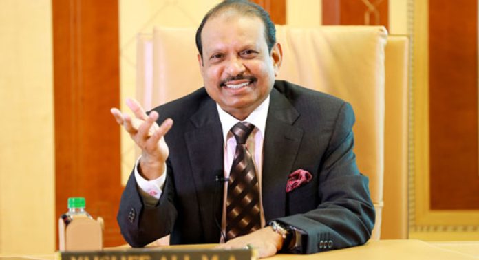 ഫോബ്സിന്റെ ലോക ശതകോടീശ്വര പട്ടികയിൽ മലയാളികളിൽ ലുലു ഗ്രൂപ്പ് ചെയർമാൻ എം.എ യൂസഫലി ഒന്നാമൻ ഫോബ്സിന്റെ ലോക ശതകോടീശ്വര പട്ടികയിൽ മലയാളികളിൽ ലുലു ഗ്രൂപ്പ് ചെയർമാൻ എം.എ യൂസഫലി ഒന്നാമൻ