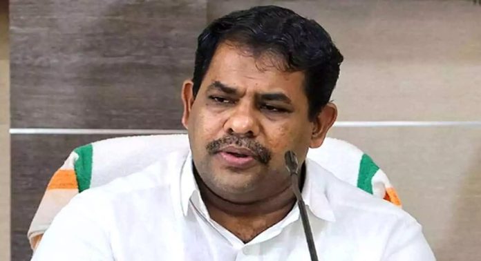 സിപിഎം വലിയ അളവിൽ വിദ്വേഷം പരത്തിയെന്നും ഇതാണ് മൂന്ന് ഇടങ്ങളിൽ ബിജെപി ജയിക്കാൻ കാരണമായതെന്നും റസാഖ് പാലേരി സിപിഎം വലിയ അളവിൽ വിദ്വേഷം പരത്തിയെന്നും ഇതാണ് മൂന്ന് ഇടങ്ങളിൽ ബിജെപി ജയിക്കാൻ കാരണമായതെന്നും റസാഖ് പാലേരി