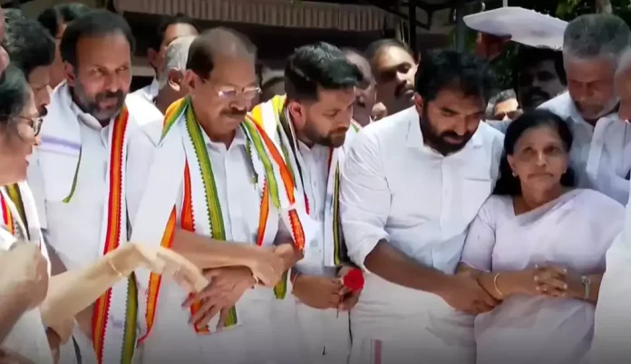 ഉമ്മൻ ചാണ്ടിയുടെ കല്ലറ സന്ദർശിച്ച് നിയുക്ത കെപിസിസി പ്രസിഡൻ്റ് സണ്ണി ജോസഫ് ഉമ്മൻ ചാണ്ടിയുടെ കല്ലറ സന്ദർശിച്ച് നിയുക്ത കെപിസിസി പ്രസിഡൻ്റ് സണ്ണി ജോസഫ്