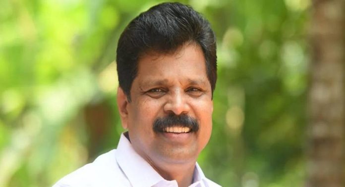 പത്തു വർഷമായി പിണറായി വിജയൻ ആരെയൊക്കെയോ ഭയക്കുന്നുവെന്ന് മന്ത്രി എ പി അനിൽ കുമാർ പത്തു വർഷമായി പിണറായി വിജയൻ ആരെയൊക്കെയോ ഭയക്കുന്നുവെന്ന് മന്ത്രി എ പി അനിൽ കുമാർ