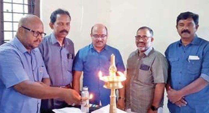 കേരള ഗണക മഹാസഭയുടെ ചെങ്ങന്നൂർ താലൂക്ക് യൂണിയൻ സമ്മേളനം ഉദ്ഘാടനം ചെയ്തു കേരള ഗണക മഹാസഭയുടെ ചെങ്ങന്നൂർ താലൂക്ക് യൂണിയൻ സമ്മേളനം ഉദ്ഘാടനം ചെയ്തു