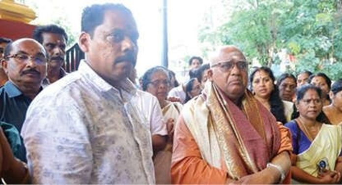 കൈപ്പുഴ ശ്രീനാരായണ ഗുരുദേവ ക്ഷേത്രത്തിലെ പ്രതിഷ്ഠാകർമം നടന്നു കൈപ്പുഴ ശ്രീനാരായണ ഗുരുദേവ ക്ഷേത്രത്തിലെ പ്രതിഷ്ഠാകർമം നടന്നു