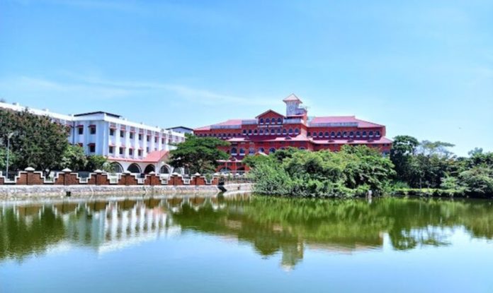 കണ്ണൂർ സർവകലാശാലയിൽ ഗവർണർ നടത്തിയ ഫാക്കൽറ്റി ഡീൻ നിയമനങ്ങൾ ചട്ടവിരുദ്ധം ; യുഡിഎഫ് സെനറ്റേഴ്സ് ഫോറം കണ്ണൂർ സർവകലാശാലയിൽ ഗവർണർ നടത്തിയ ഫാക്കൽറ്റി ഡീൻ നിയമനങ്ങൾ ചട്ടവിരുദ്ധം ; യുഡിഎഫ് സെനറ്റേഴ്സ് ഫോറം