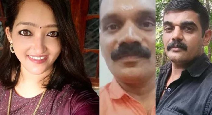 ഓട്ടോ ഡ്രൈവറെ വെടിവെച്ചു കൊന്ന കേസിൽ ഭാര്യയും ബിജെപി നേതാവുമായ മിനി നമ്പ്യാർക്ക് ജാമ്യം ഓട്ടോ ഡ്രൈവറെ വെടിവെച്ചു കൊന്ന കേസിൽ ഭാര്യയും ബിജെപി നേതാവുമായ മിനി നമ്പ്യാർക്ക് ജാമ്യം