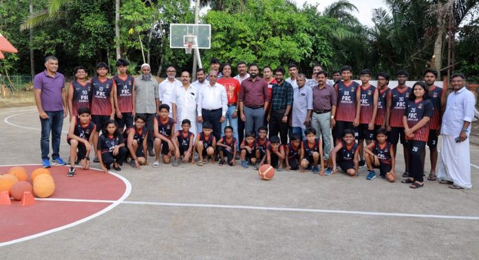 പന്തളം എമിനിൻസ് പബ്ലിക് സ്കൂളില് നടക്കുന്ന ബാസ്ക്കറ്റ്ബോൾ സമ്മർ കോച്ചിംഗ് ക്യാമ്പ് സമാപിച്ചു പന്തളം എമിനിൻസ് പബ്ലിക് സ്കൂളില് നടക്കുന്ന ബാസ്ക്കറ്റ്ബോൾ സമ്മർ കോച്ചിംഗ് ക്യാമ്പ് സമാപിച്ചു