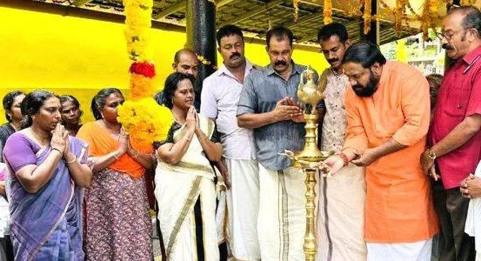 എസ്.എൻ.ഡി.പിയോഗത്തെ വൻപുരോഗതിയിലേക്ക് നയിച്ച കരുത്തുള്ള ജനനായകനാണ് വെള്ളാപ്പളളി നടേശന് ; അഡ്വ. സിനിൽ മുണ്ടപ്പള്ളി എസ്.എൻ.ഡി.പിയോഗത്തെ വൻപുരോഗതിയിലേക്ക് നയിച്ച കരുത്തുള്ള ജനനായകനാണ് വെള്ളാപ്പളളി നടേശന് ; അഡ്വ. സിനിൽ മുണ്ടപ്പള്ളി