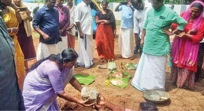 കടുവിനാൽ അങ്കണവാടി കെട്ടിടത്തിന് തറക്കല്ലിട്ടു കടുവിനാൽ അങ്കണവാടി കെട്ടിടത്തിന് തറക്കല്ലിട്ടു