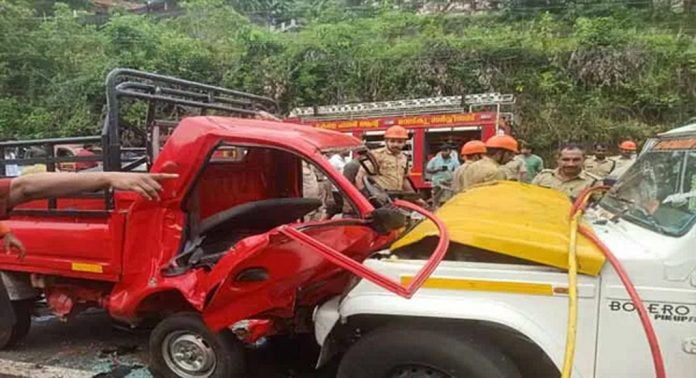 അടൂര് മിത്രപുരത്ത് എയ്സ് ടെമ്പോയും പിക്കപ്പ് വാനും കൂട്ടിയിടിച്ച് മൂന്നു പേര്ക്ക് ഗുരുതരപരുക്ക് അടൂര് മിത്രപുരത്ത് എയ്സ് ടെമ്പോയും പിക്കപ്പ് വാനും കൂട്ടിയിടിച്ച് മൂന്നു പേര്ക്ക് ഗുരുതരപരുക്ക്