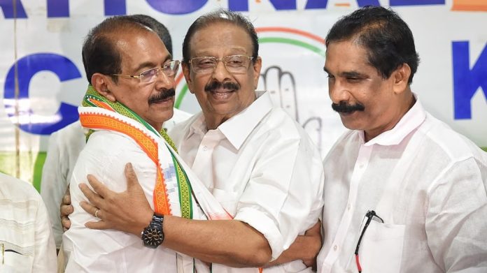 കെപിസിസി അധ്യക്ഷനായി സണ്ണി ജോസഫ് ചുമതലയേറ്റു കെപിസിസി അധ്യക്ഷനായി സണ്ണി ജോസഫ് ചുമതലയേറ്റു