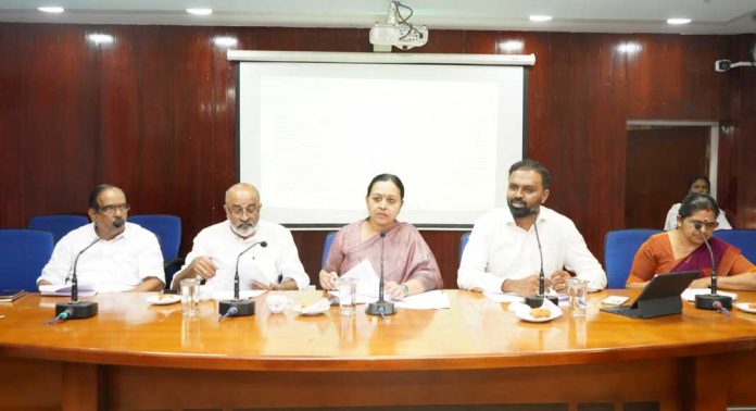 അബാന് മേല്പാലം : നിര്മ്മാണ പുരോഗതി വിലയിരുത്തി മന്ത്രി വീണാ ജോര്ജ് അബാന് മേല്പാലം : നിര്മ്മാണ പുരോഗതി വിലയിരുത്തി മന്ത്രി വീണാ ജോര്ജ്