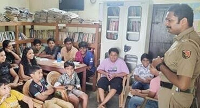 ചെറുകുളഞ്ഞി വിജ്ഞാനകൈരളി വായനശാല കുട്ടികൾക്കായി അവധിക്കാല ശില്പശാല-വിജ്ഞാനകലോത്സവം നടത്തി ചെറുകുളഞ്ഞി വിജ്ഞാനകൈരളി വായനശാല കുട്ടികൾക്കായി അവധിക്കാല ശില്പശാല-വിജ്ഞാനകലോത്സവം നടത്തി