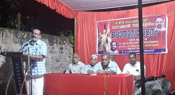 വിവിധ സംസ്ക്കാരങ്ങളാല് സമ്പന്നമായ രാജ്യത്തെ തച്ചുടച്ച് മതരാഷ്ട്രമാക്കാനാണ് ബി.ജെ.പി സര്ക്കാര് ശ്രമിക്കുന്നത് ; ജോജോ കോവൂര് വിവിധ സംസ്ക്കാരങ്ങളാല് സമ്പന്നമായ രാജ്യത്തെ തച്ചുടച്ച് മതരാഷ്ട്രമാക്കാനാണ് ബി.ജെ.പി സര്ക്കാര് ശ്രമിക്കുന്നത് ; ജോജോ കോവൂര്