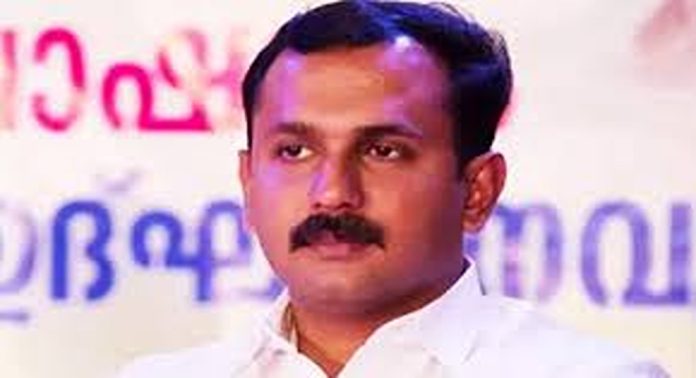 മാസപ്പടി കേസിൽ മുഖ്യമന്ത്രിയുടെ മകൾ വീണയുടെ സ്വത്ത് കണ്ടുകെട്ടണമെന്ന് ഷോൺ ജോർജ് മാസപ്പടി കേസിൽ മുഖ്യമന്ത്രിയുടെ മകൾ വീണയുടെ സ്വത്ത് കണ്ടുകെട്ടണമെന്ന് ഷോൺ ജോർജ്