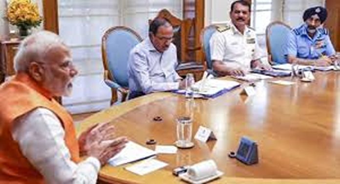 ഭീകരാക്രമണ പശ്ചാത്തലത്തിൽ ദേശീയ സുരക്ഷാ ഉപദേഷ്ടാവ് വീണ്ടും പ്രധാനമന്ത്രിയുമായി കൂടിക്കാഴ്ച നടത്തി ഭീകരാക്രമണ പശ്ചാത്തലത്തിൽ ദേശീയ സുരക്ഷാ ഉപദേഷ്ടാവ് വീണ്ടും പ്രധാനമന്ത്രിയുമായി കൂടിക്കാഴ്ച നടത്തി