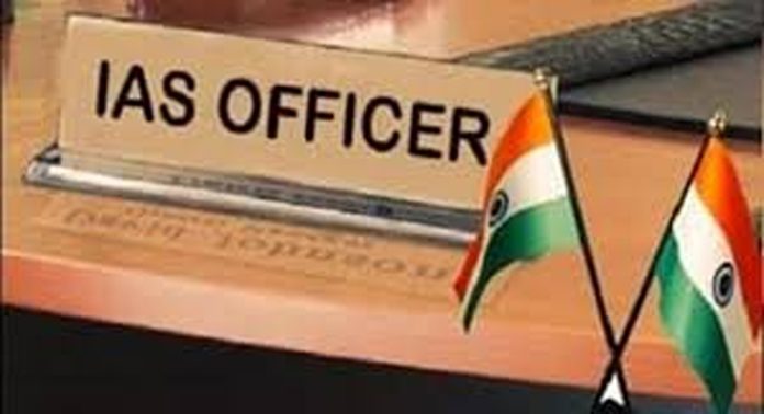 സംസ്ഥാനത്ത് ഐഎഎസ് തലപ്പത്ത് അഴിച്ചുപണി സംസ്ഥാനത്ത് ഐഎഎസ് തലപ്പത്ത് അഴിച്ചുപണി